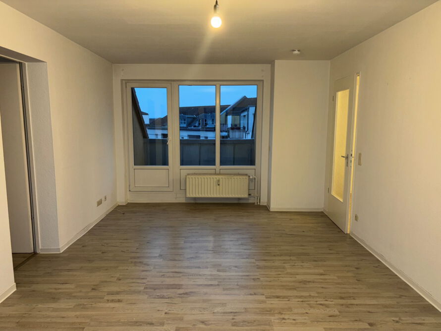 Hübsche Dachgeschosswohnung mit Balkon!Hübsche Dachgeschosswohnung mit Balkon!